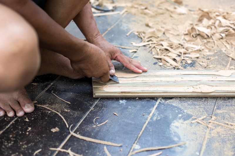 Varnish Stripping in Fall